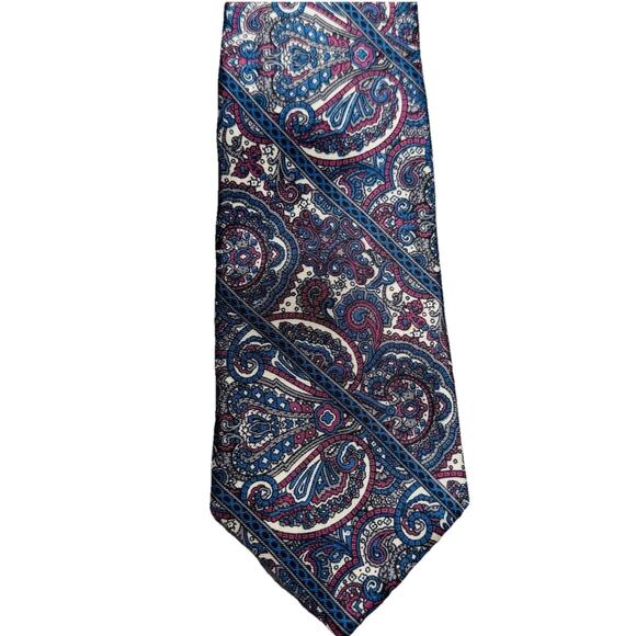 CHRISTIAN DIOR BLUE PAISLEY MENS 100% SILK TIE MADE IN USA 3.5 x 55.5 in. - Picture 4 of 4